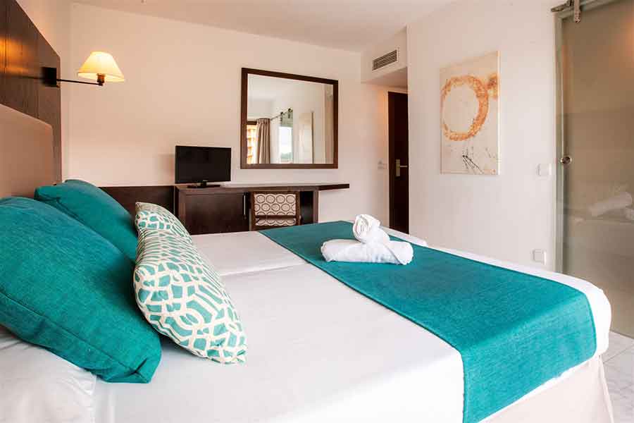 reservar habitacion doble vista mar lateral hotel bahia de alcudia