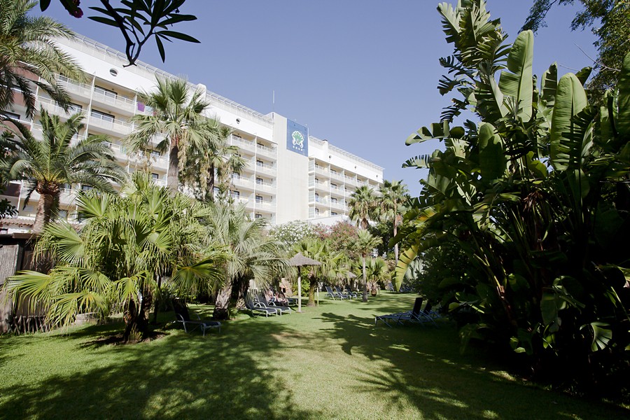 garden bahia de alcudia hotel & Spa garden bahia de alcudia hotel & Spa