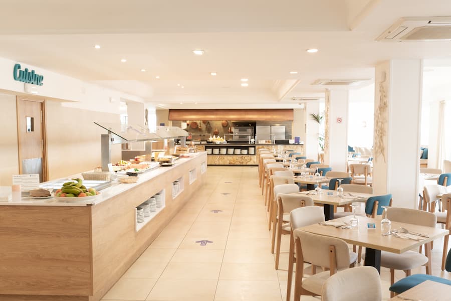 restaurant buffet hotel bahia de alcudia