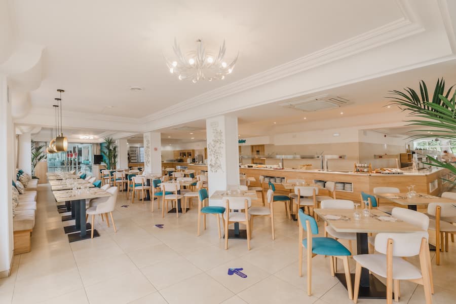 restaurant buffet hotel bahia de alcudia