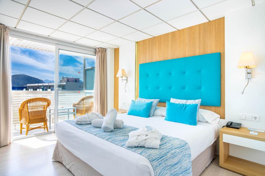 Chambre double supérieure avec vue latérale sur la mer alcudia hotel & Spa Chambre double supérieure avec vue latérale sur la mer alcudia hotel & Spa